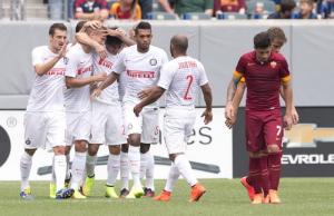 Vidic lập công, Inter xuất sắc đả bại AS Roma