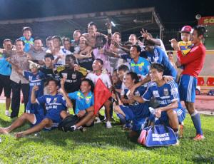 B.Bình Dương đăng quang trong sự fair-play của bầu Hiển