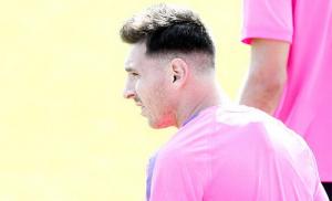 Lionel Messi trình làng kiểu tóc mới: Ro điệu phiên bản lỗi