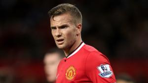 Vừa dứt áo ra đi, Cleverley đã quay lại “nói đểu” MU