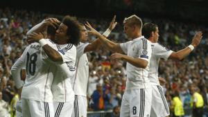 Real Madrid nợ đầm đìa: Chúa Chổm Hoàng gia