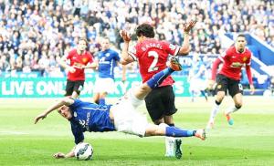 Trọng tài thực sự đã hại chết Man Utd