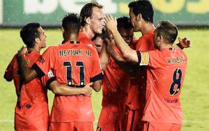 Neymar và Rakitic sẵn sàng ra sân, Mathieu và Alves lỡ trận đấu với Malaga