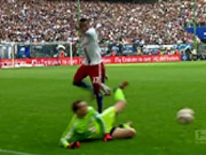 Những chàng Thủ môn vui tính nhất tuần qua