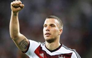 Lukas Podolski quyết bám trụ ở ĐT Đức