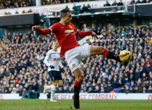 Bài toán mới cho Van Gaal: Xoay tua hay không xoay tua?