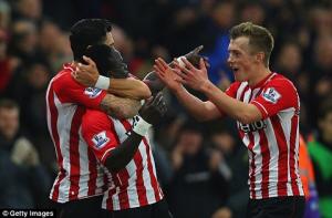 Southampton 2-0 Arsenal: Hàng thủ đá như mơ ngủ, Arsenal trắng tay trong ngày đầu năm mới