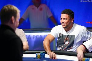 Ronaldo béo thắng bạc lớn ở Bahamas