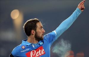 Liverpool nhận tin buồn từ vụ Higuain