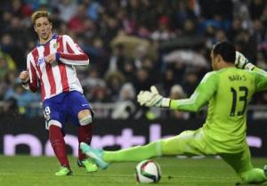 Torres hưng phấn tột độ khi lập cú đúp vào lưới Real