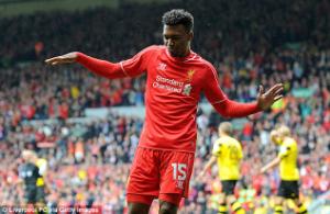 Liverpool nhận quà trước trận đấu với West Ham