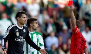 Ronaldo lên tiếng xin lỗi sau khi hành hung hậu vệ Cordoba