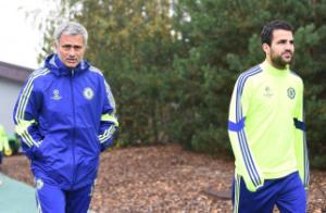 Cesc Fabregas không tin có ngày ngồi chung thuyền với Mourinho