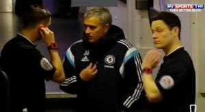 Jose Mourinho và màn ăn mừng bàn thắng dị nhất trong sự nghiệp