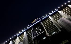 Real “hốt bạc” khi bán tên sân Bernabeu