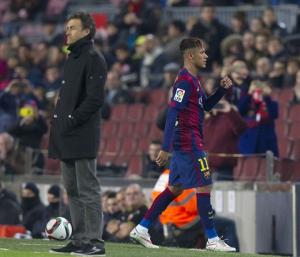 Barca: Đến lượt Neymar bức xúc với Enrique