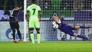 Những điểm nhấn sau trận thắng may mắn của Man City trên đất Đức