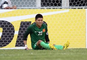 Dự kiến nghỉ 3 tháng, cựu ngôi sao U19 Việt Nam hồi phục chấn thương sau... 10 ngày