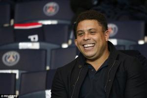 “Người ngoài hành tinh” thân chinh đến xem đàn em Ronaldo thi đấu