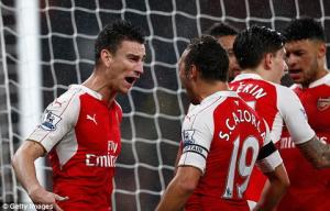 Thắng nhọc Everton, Arsenal nối dài chuỗi ngày vui