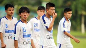 Bầu Đức thắng đội bóng làng của Thái có sướng không?