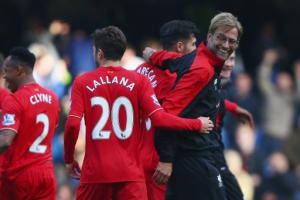 Dư âm Chelsea 1-3 Liverpool: Klopp mang cảm xúc trở lại với The Kop