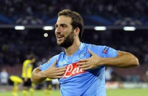 M.U chi 74 triệu bảng mua sát thủ của Napoli