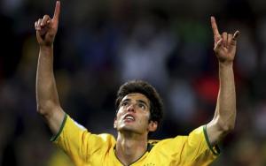 Tuyển Brazil hội quân: Kaka thay cho Coutinho