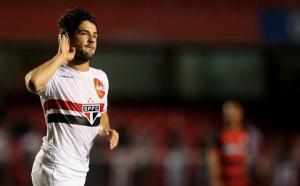 Góc nhìn: Alexandre Pato có thể giải bài toán hàng công Liverpool?