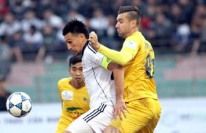 Tuyển ngoại binh tại V-League: Bao giờ hết cảnh cọc đi tìm trâu