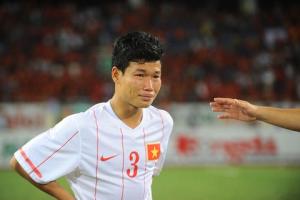 Cầu thủ HAGL sốc vì lần đầu được HLV Miura gọi