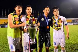 HAGL được thưởng tiền tỷ, Công Phượng “vơ” hết giải cá nhân