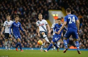 Hòa Chelsea, Tottenham lập kỷ lục về số trận bất bại