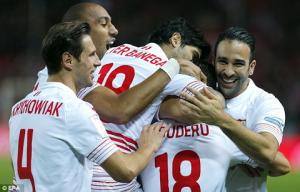 Video clip bàn thắng: Sevilla 1-0 Valencia (Vòng 13 La Liga 2015/2016)