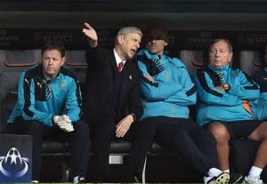 Bình Luận Bayern 5-1 Arsenal: Sự ngây thơ của Wenger…