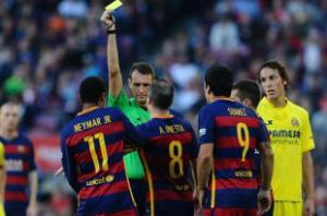 Neymar: “Trọng tài cấm các cầu thủ Barca nói chuyện”