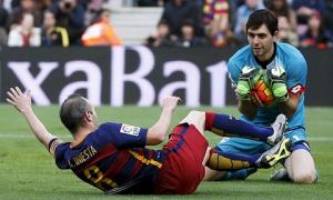 Thủ quân của Barca cay cú sau trận hòa thất vọng trước Deportivo