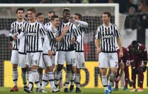 Juventus và Napoli ghi danh vào tứ kết Cup quốc gia Italy 2015/2016