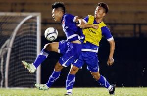 Đá tập nội bộ, Tuấn Tài thúc cùi chỏ Nam Anh