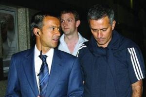 Người đại diện của Mourinho lên tiếng về việc đến MU