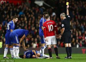 "Chân gỗ" và bạo lực, Rooney "hứng đá" từ dư luận sau trận M.U 0-0 Chelsea