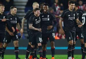 Newcastle vs Liverpool (23h 6/12): Áp sát Top 4