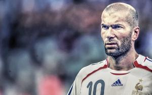 Phác họa lại sự nghiệp của huyền thoại Zidane qua tranh vẽ