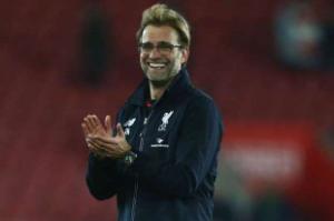 Klopp: “Sir Alex là hình mẫu cho mọi HLV”