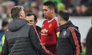 Không chỉ bị loại, Man Utd còn nhận liền hai tin dữ