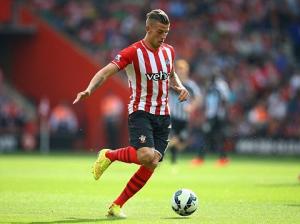 Man City nhắm sao Southampton để tăng cường hàng thủ