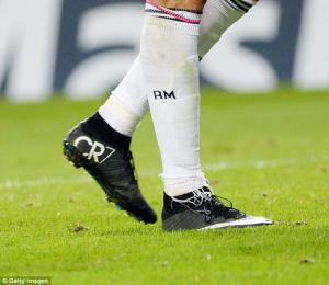 Cristiano Ronaldo sắp mất trắng triệu đô