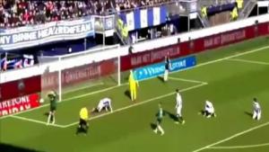 Pha bỏ lỡ đáng tiếc nhất của năm 2015?