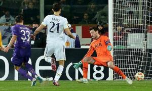 Cựu cầu thủ Chelsea tỏa sáng tiễn Tottenham rời Europa League