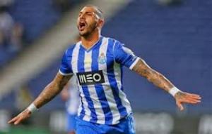 Top 5 siêu phẩm bàn thắng của tuần đầu tháng 2 năm 2015